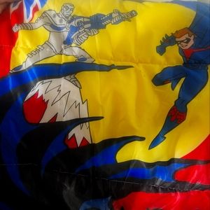 Vinttage 1997 batman sleeping bag great condition, zippers work!